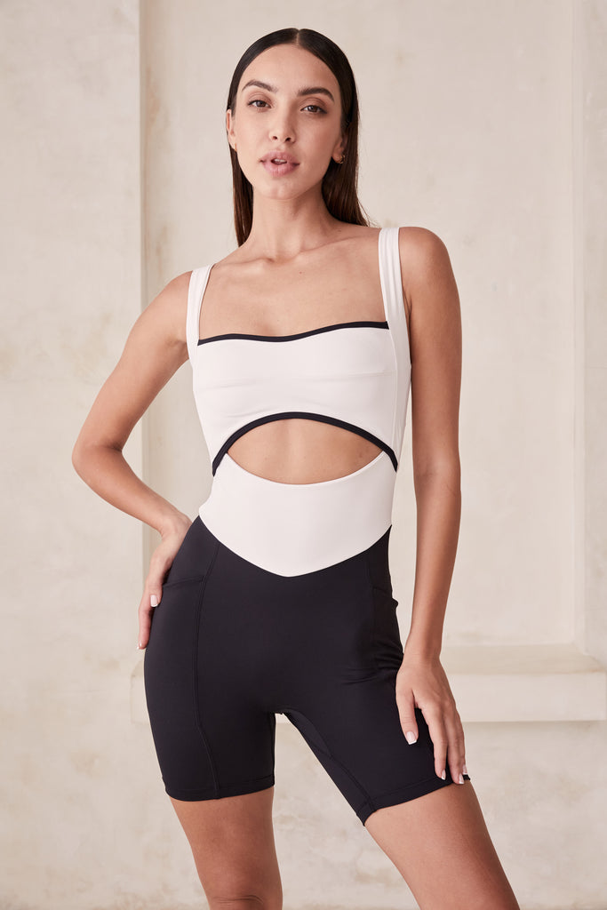 HIIT seamless bodysuit with cut out in black